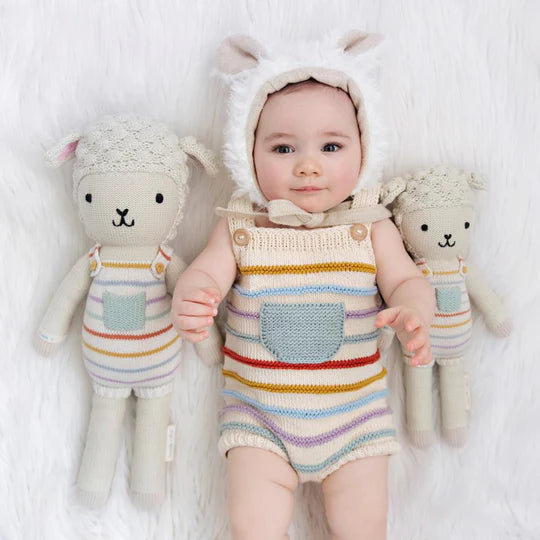 Cuddle and Kind Avery the Lamb