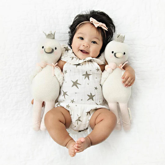 Cuddle and Kind Harlow the Swan
