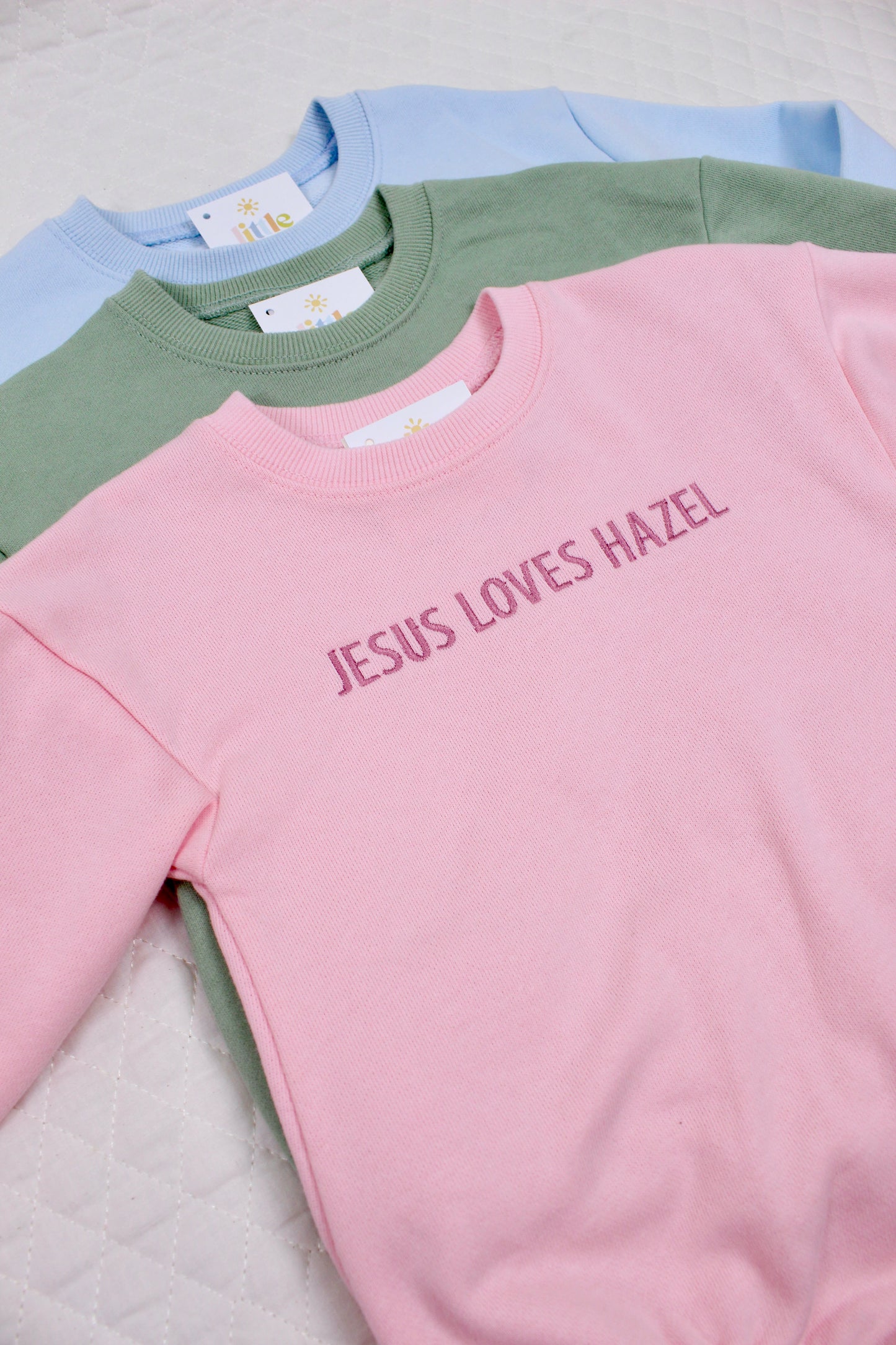 Jesus Loves Bubble: Three Color Options