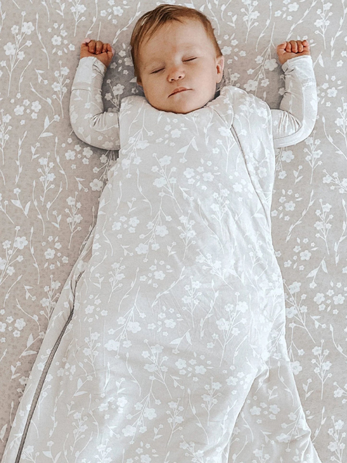 Grey floral crib sheet