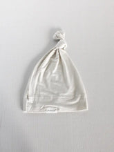 Load image into Gallery viewer, Creamy Stone Bamboo Knotted Infant Beanie
