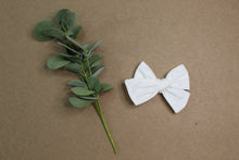 Load image into Gallery viewer, Cotton Clip In Bows (Sold individually)

